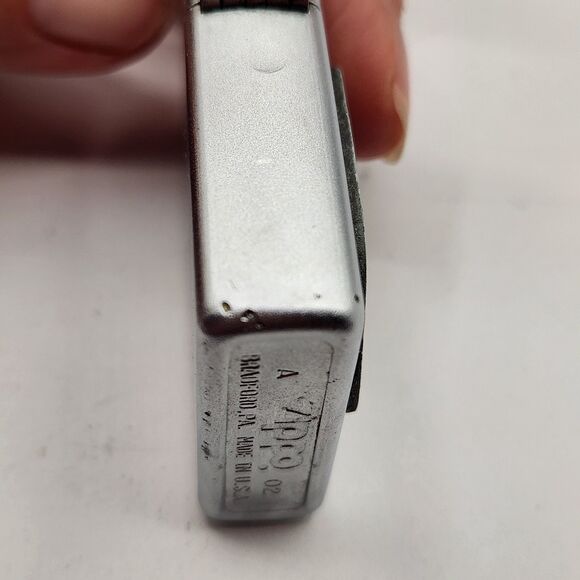 Zippo Dodge Ram Emblem Lighter 2002 Code A 02 Silver Tone Flip Tone Made in USA - Picture 16 of 16